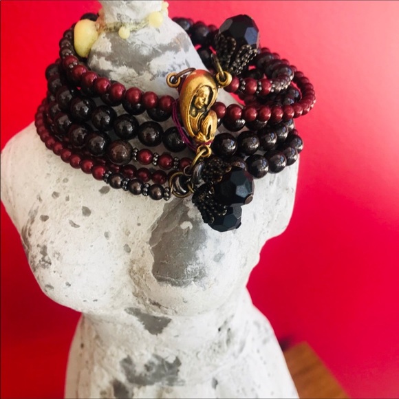 Handcrafted Red & Brown Garnet Beaded Bracelet - Picture 2 of 2